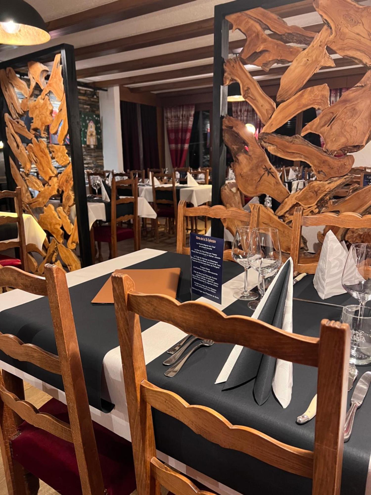 Hotel De Charme La Poste Anzère Zewnętrze zdjęcie